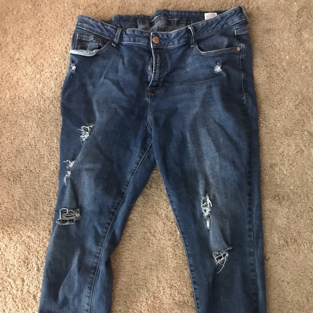 Old Navy Rockstar distressed Jeans